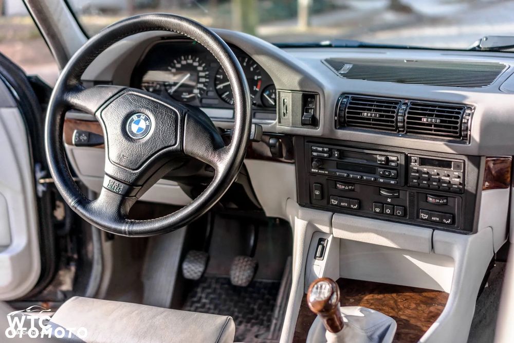BMW Seria 5 540i - 1