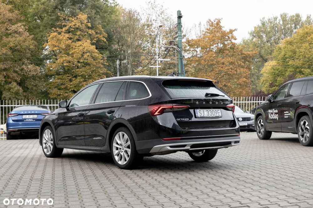 Skoda Octavia 2.0 TDI 4x4 Scout DSG - 5