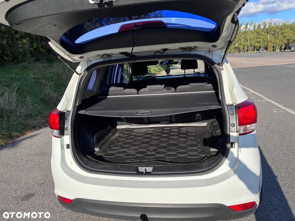 Kia Carens 1.6 GDI M - 14