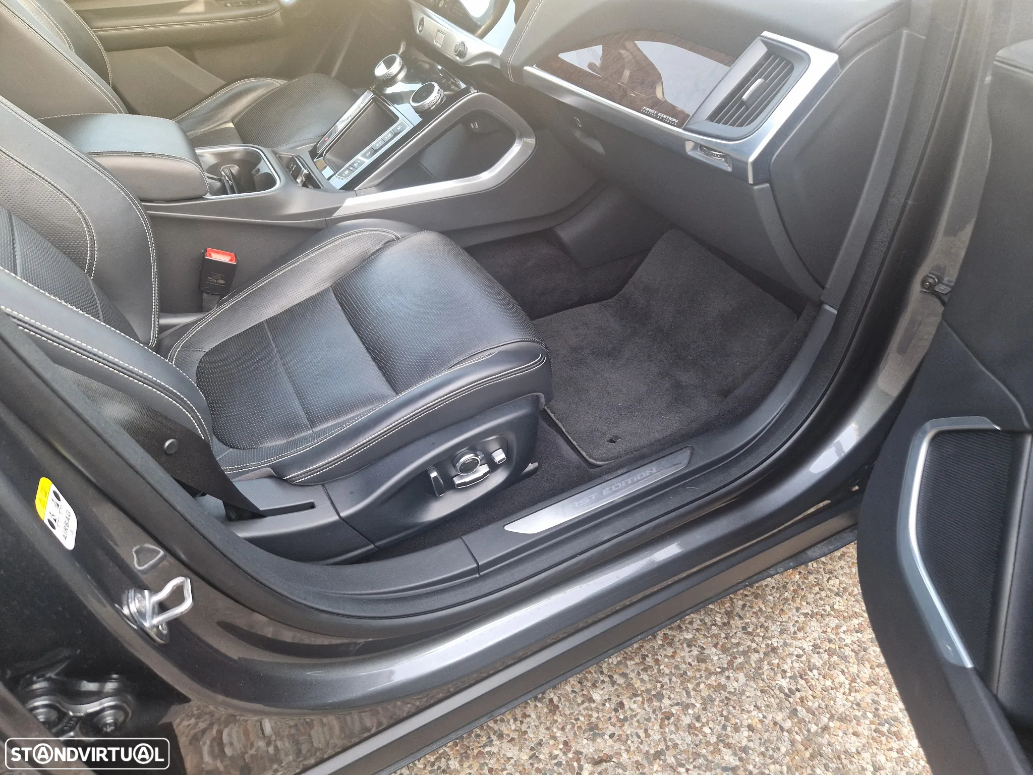 Jaguar I-Pace EV400 AWD R-DYNAMIC HSE - 12