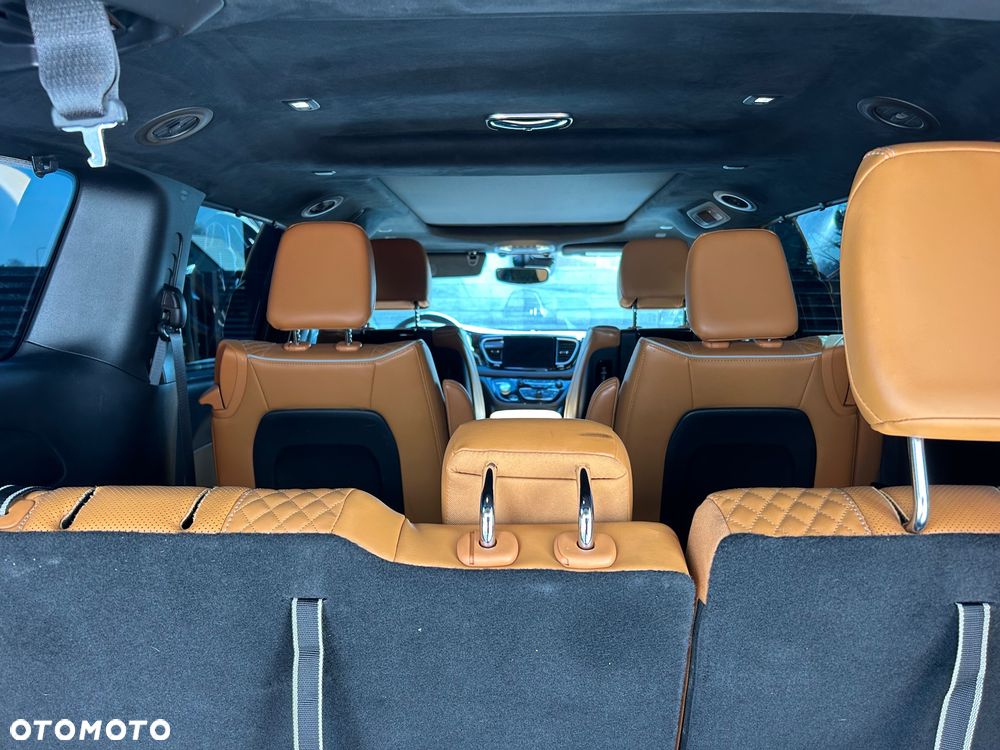 Chrysler Pacifica - 29