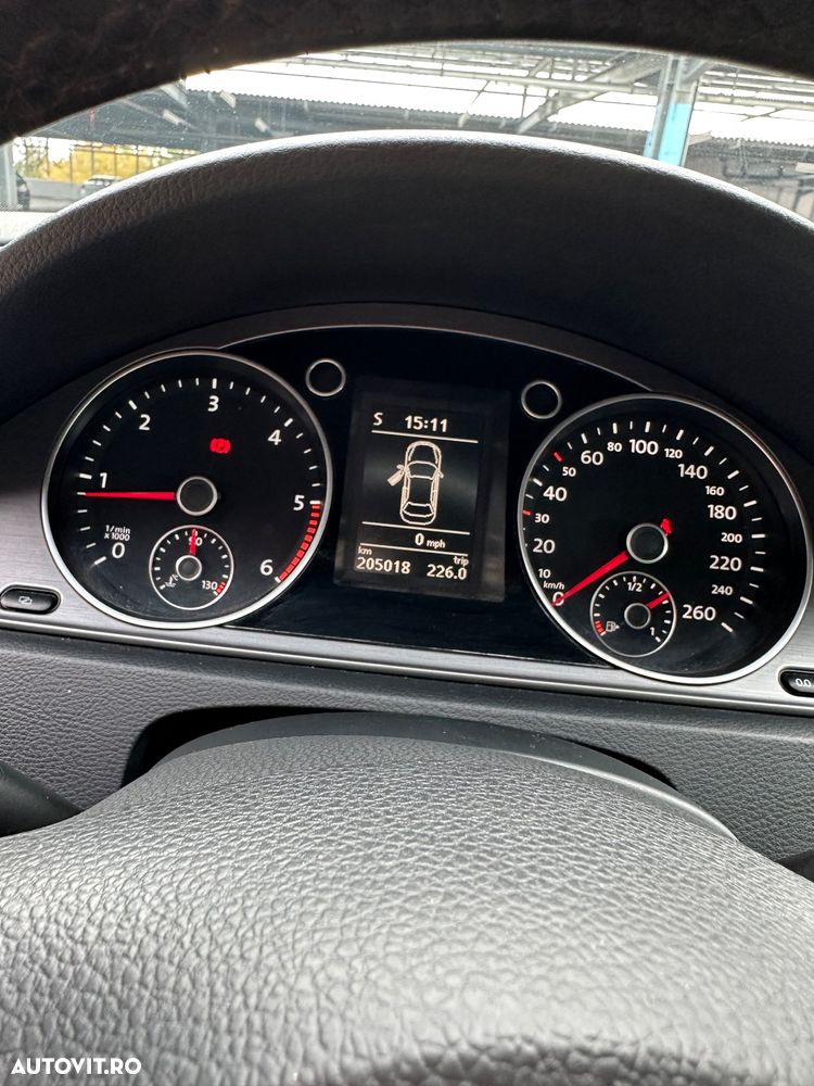 Volkswagen Passat Variant 2.0 TDI 4Motion BlueMotion Technology Comfortline - 8