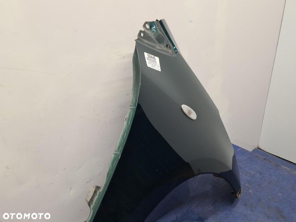 TOYOTA YARIS II LIFT BŁOTNIK PRZÓD PRAWY 6S3 - 4