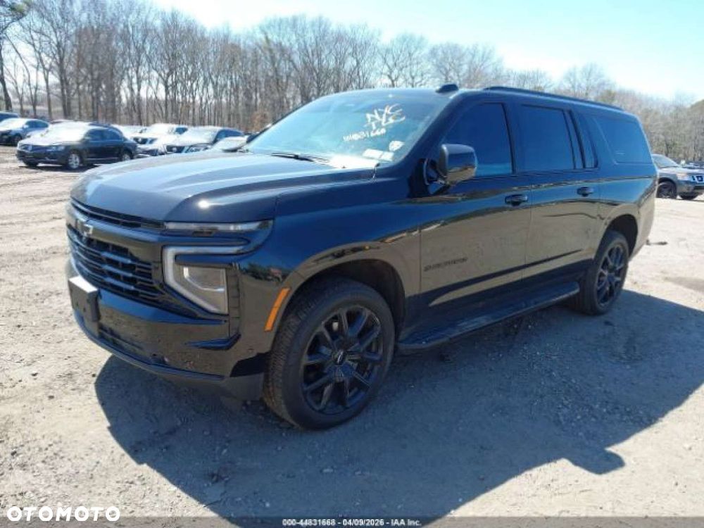 Chevrolet Suburban - 2