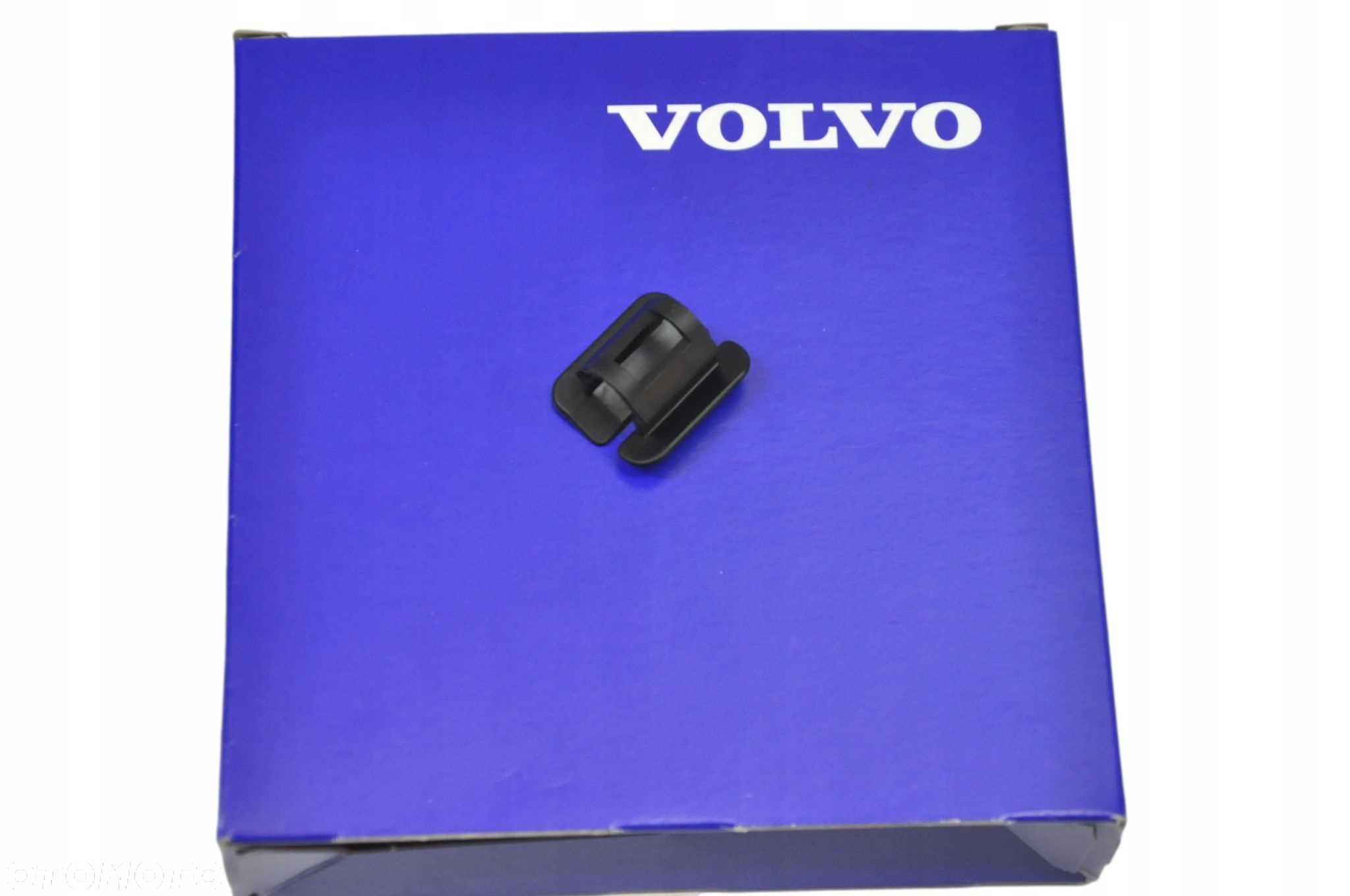 VOLVO S80 II spinka tapicerki bagaznika 30715716 OE - 2