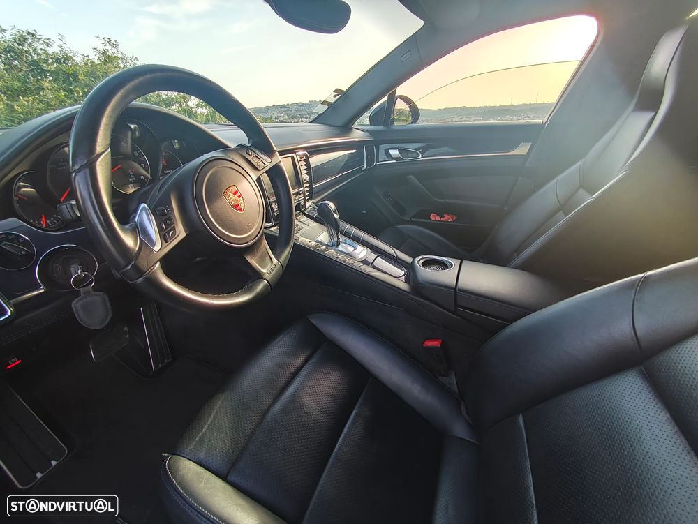 Porsche Panamera 4 PDK Edition - 10