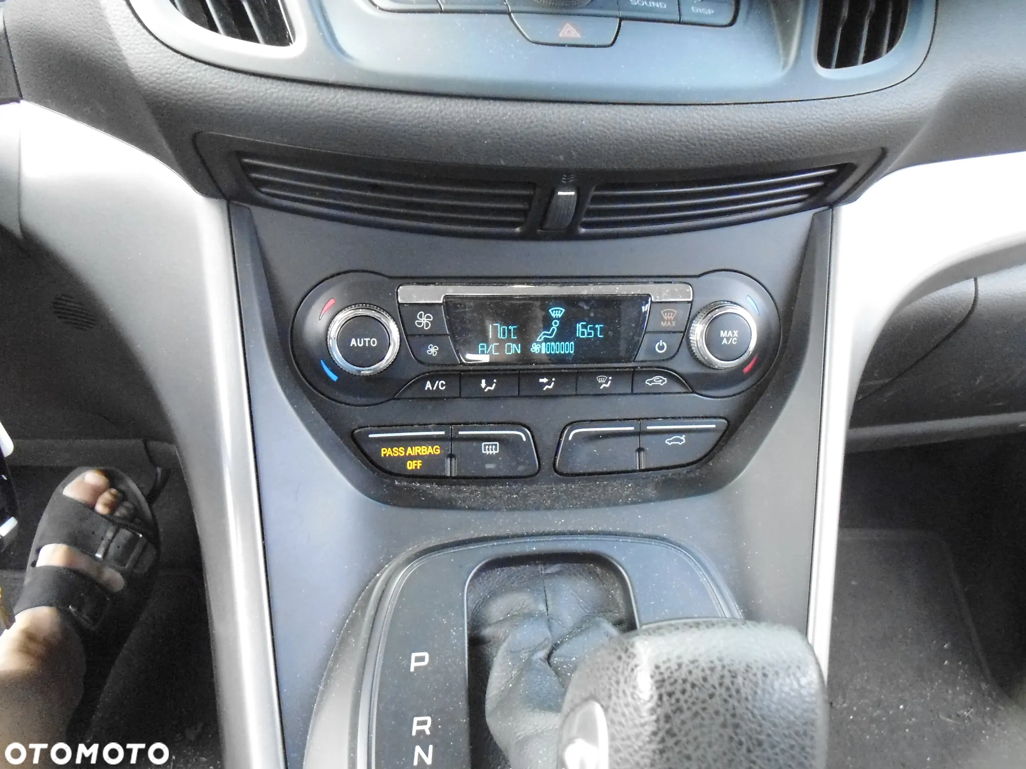 Ford Escape 2.0 EcoBoost AWD Titanium - 16