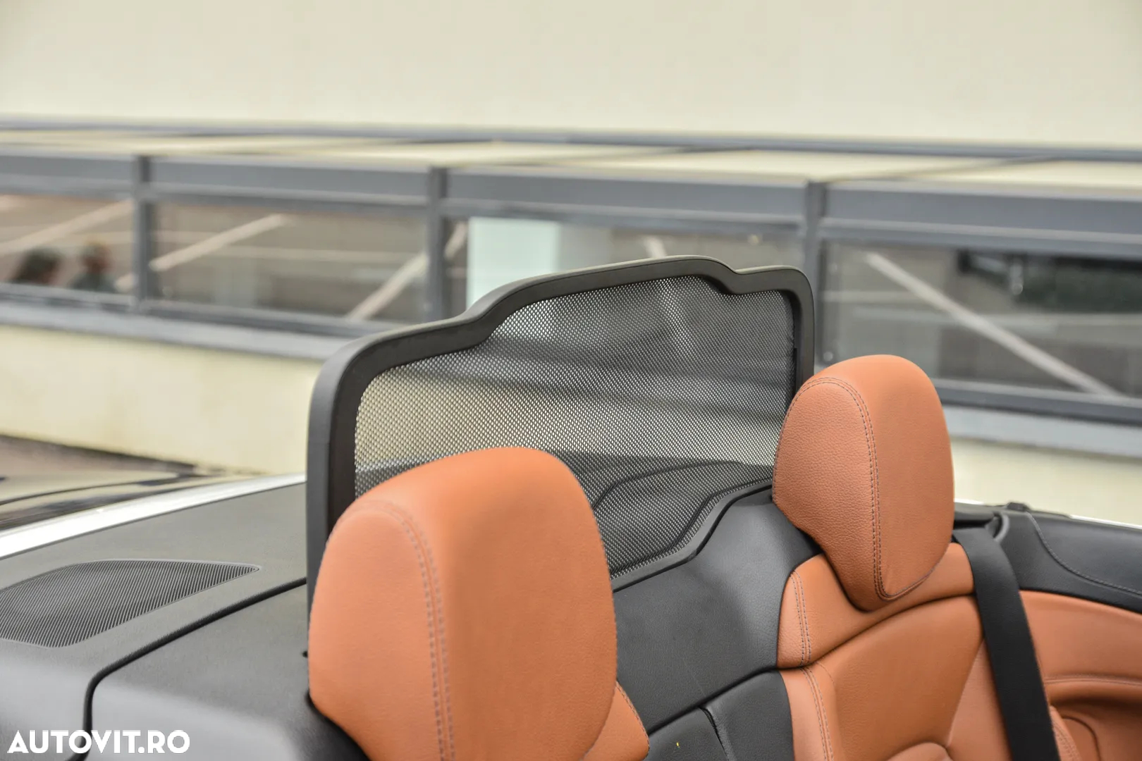 Mercedes-Benz C 300 Cabrio 9G-TRONIC AMG Line - 11