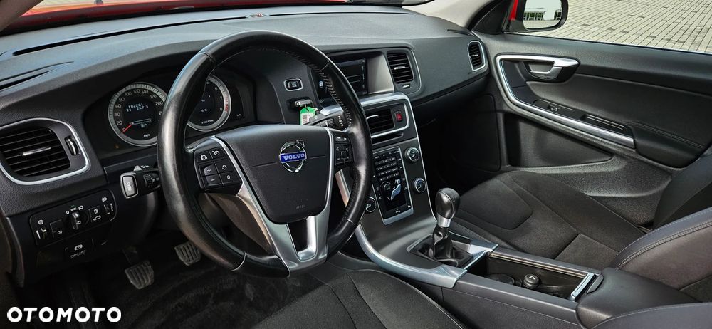 Volvo S60 T3 Summum - 11