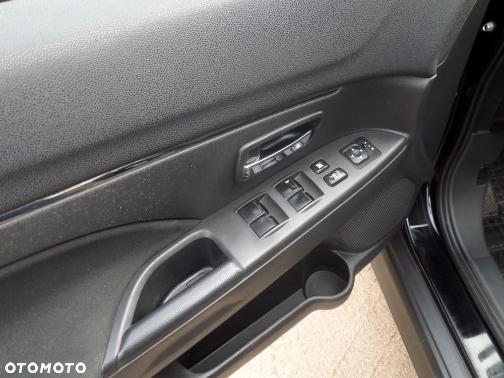 Mitsubishi ASX 1.6 Intense - 11