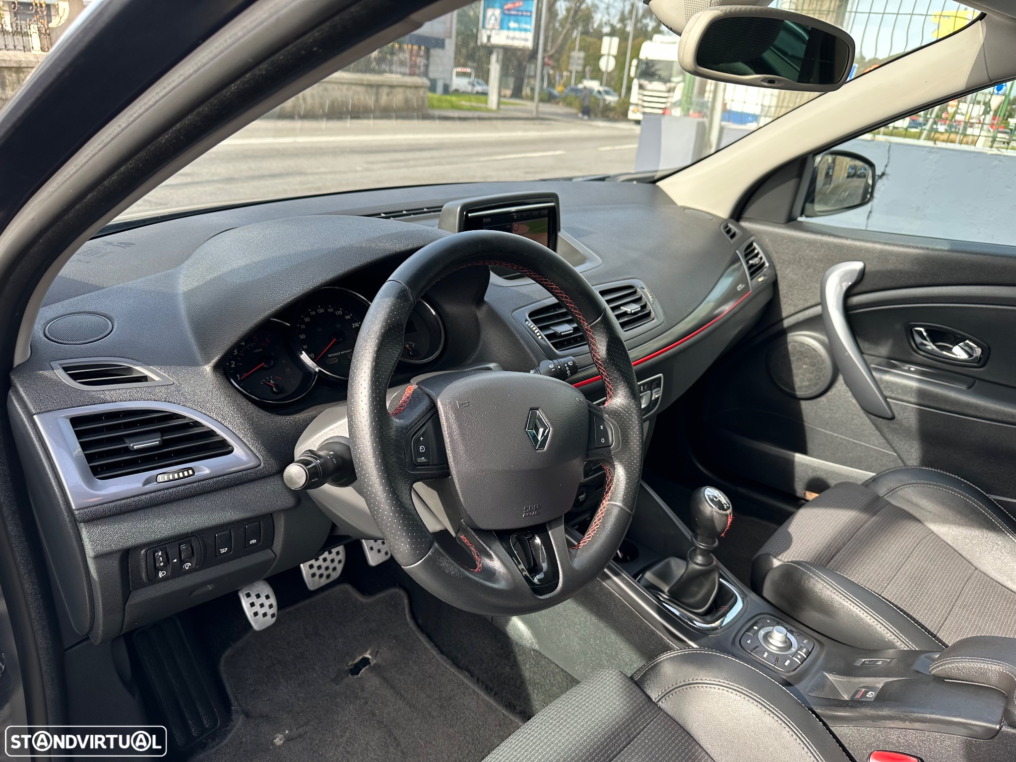 Renault Mégane Sport Tourer 1.5 dCi GT Line - 18
