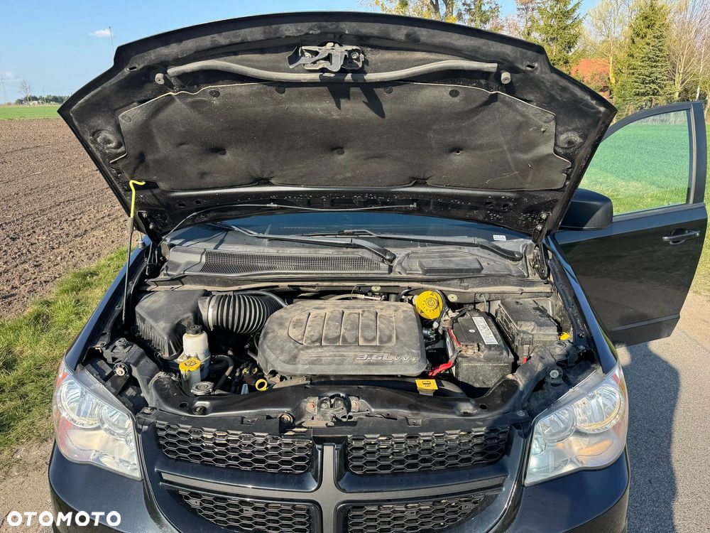 Dodge Grand Caravan - 18