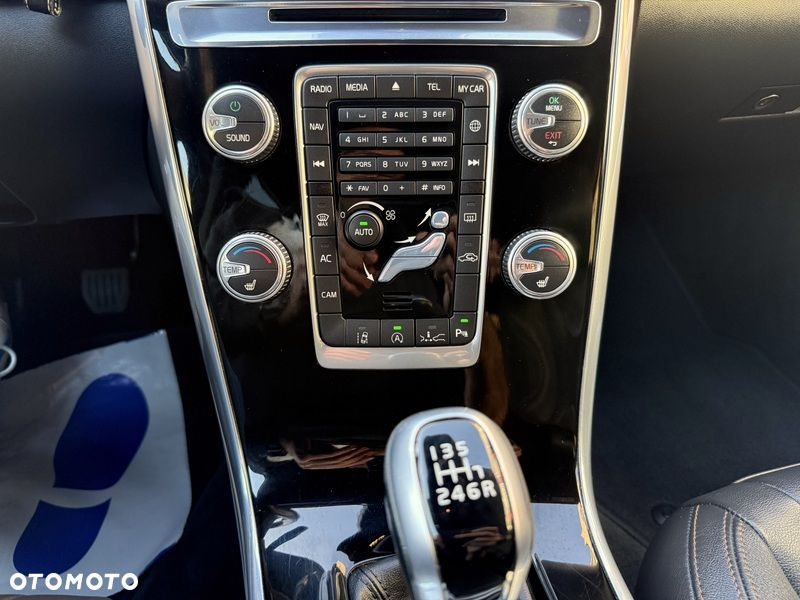 Volvo XC 60 D3 Summum - 8