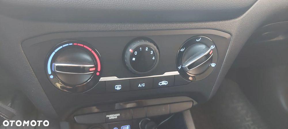 Hyundai i20 1.4 Comfort - 19