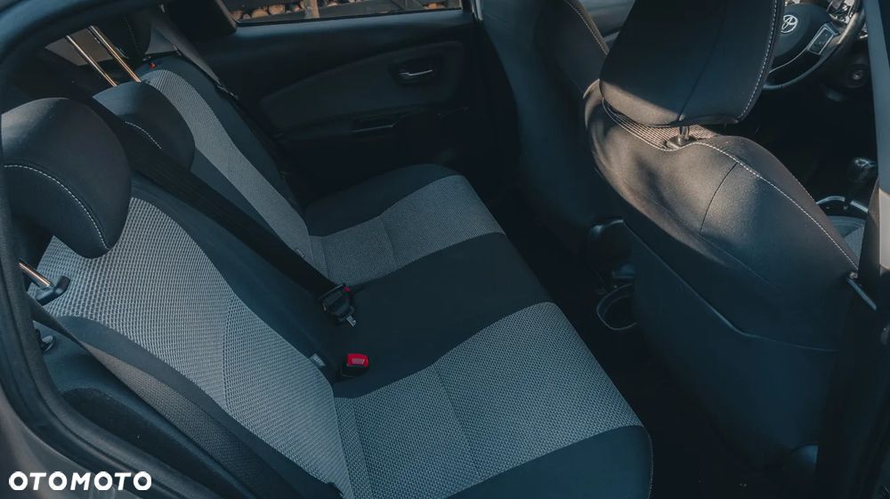 Toyota Yaris - 7