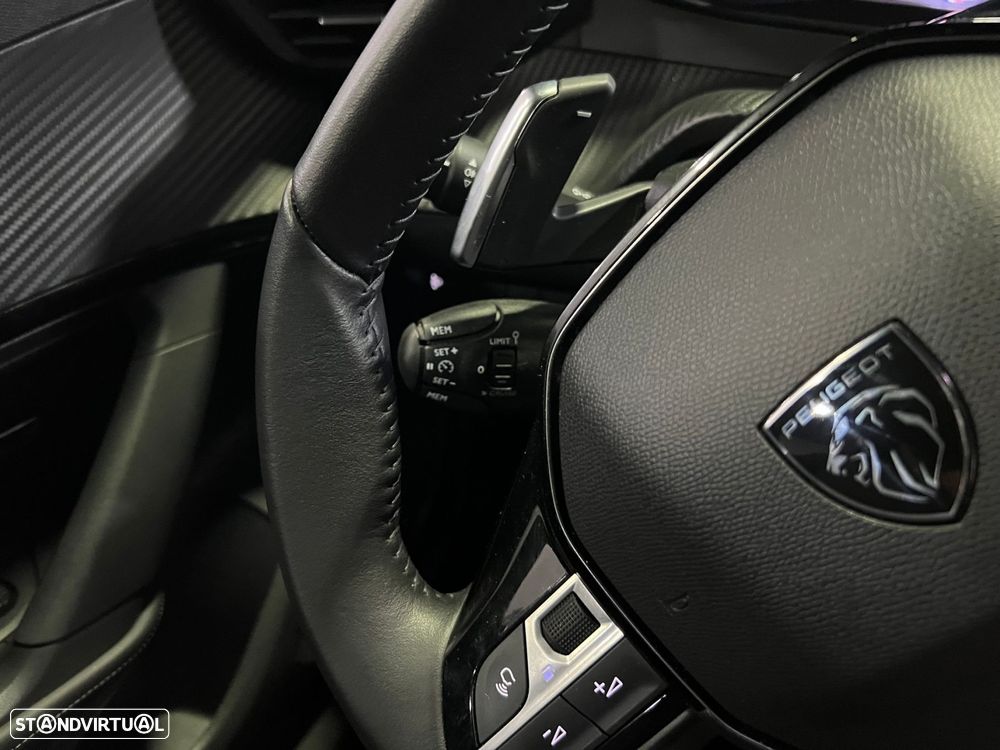 Peugeot 2008 1.2 Hybrid Allure e-DCS6 - 18