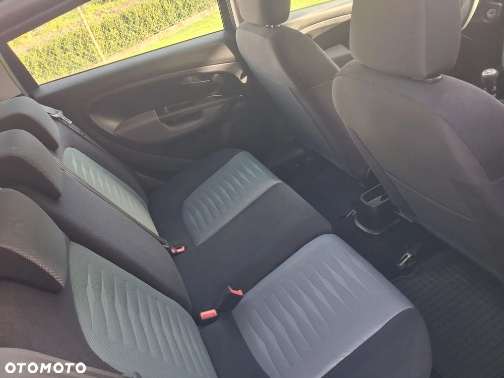Fiat Punto 1.4 Estiva S&S - 11