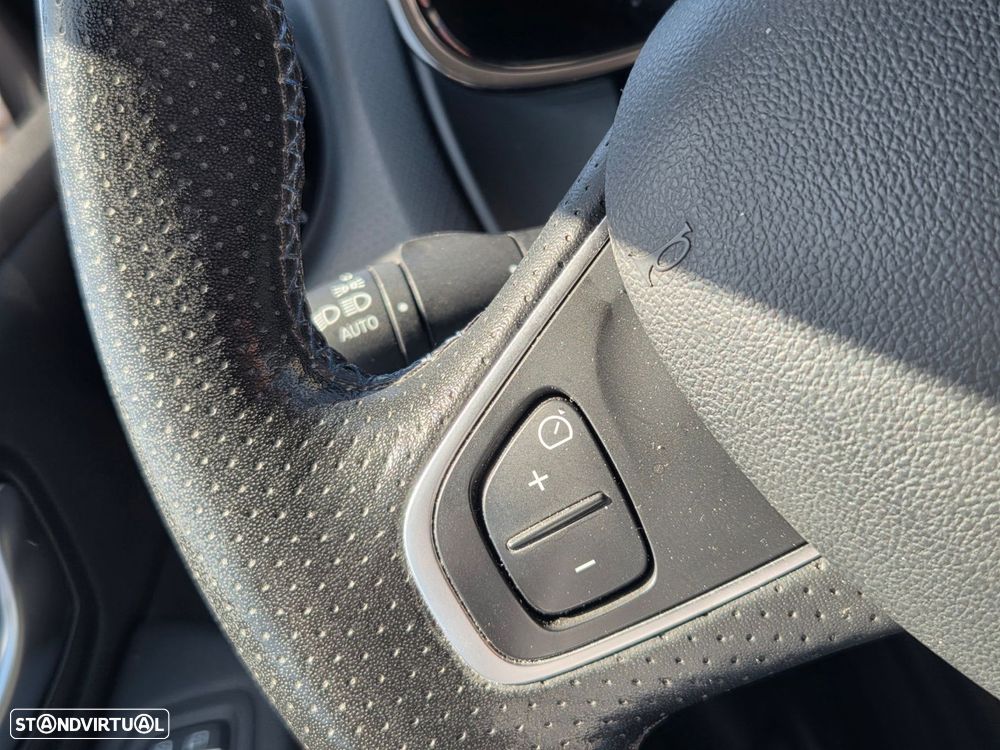 Renault Clio Sport Tourer - 12