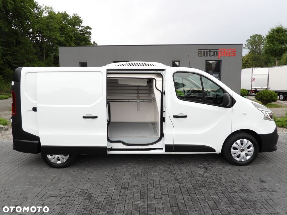 Renault TRAFIC FURGON CHŁODNIA  -5*C ZASILANIE 230V TEMPOMAT LEDY KLIMATYZACJA  120KM - 9