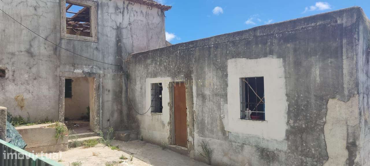 Terreno Urbano em A- da Beja-  Amadora, Oportunidade Única por 140.000 - Grande imagem: 2/26