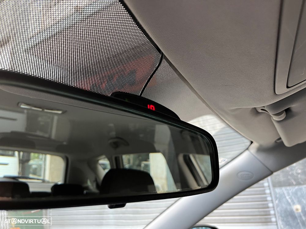 Kia Ceed SW 1.6 CRDi EX ISG - 42