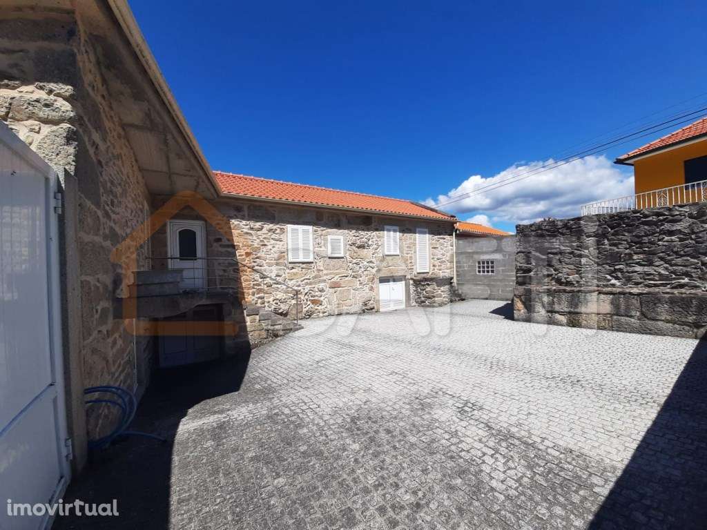 MORADIA T2 EM PEDRA - Grande imagem: 2/4