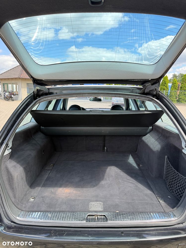 Mercedes-Benz Klasa E 320 CDI T Avantgarde - 4