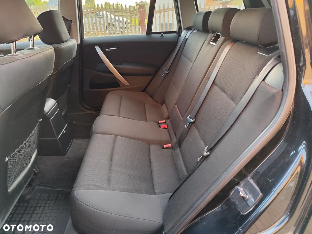 BMW X3 2.0d - 10