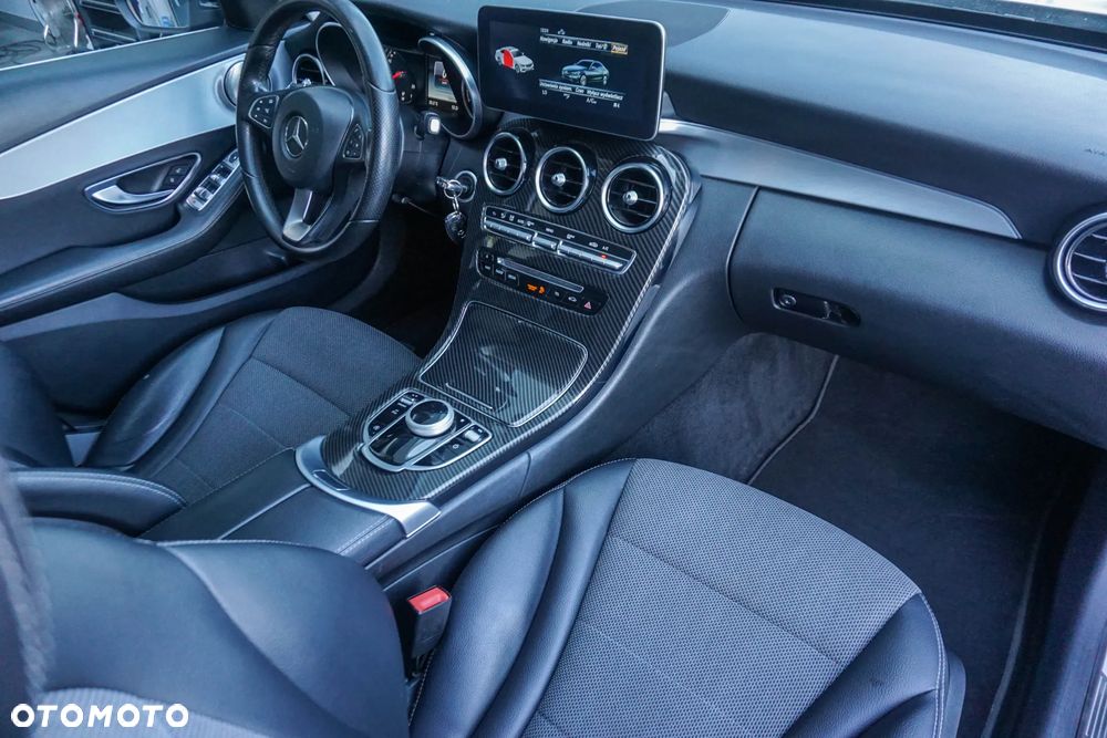 Mercedes-Benz Klasa C 180 (BlueTEC) d 7G-TRONIC AMG Line - 38