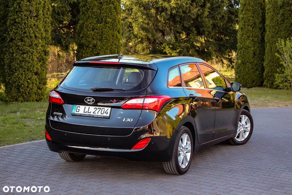 Hyundai i30 i30cw 1.4 Fifa World Cup Edition - 15