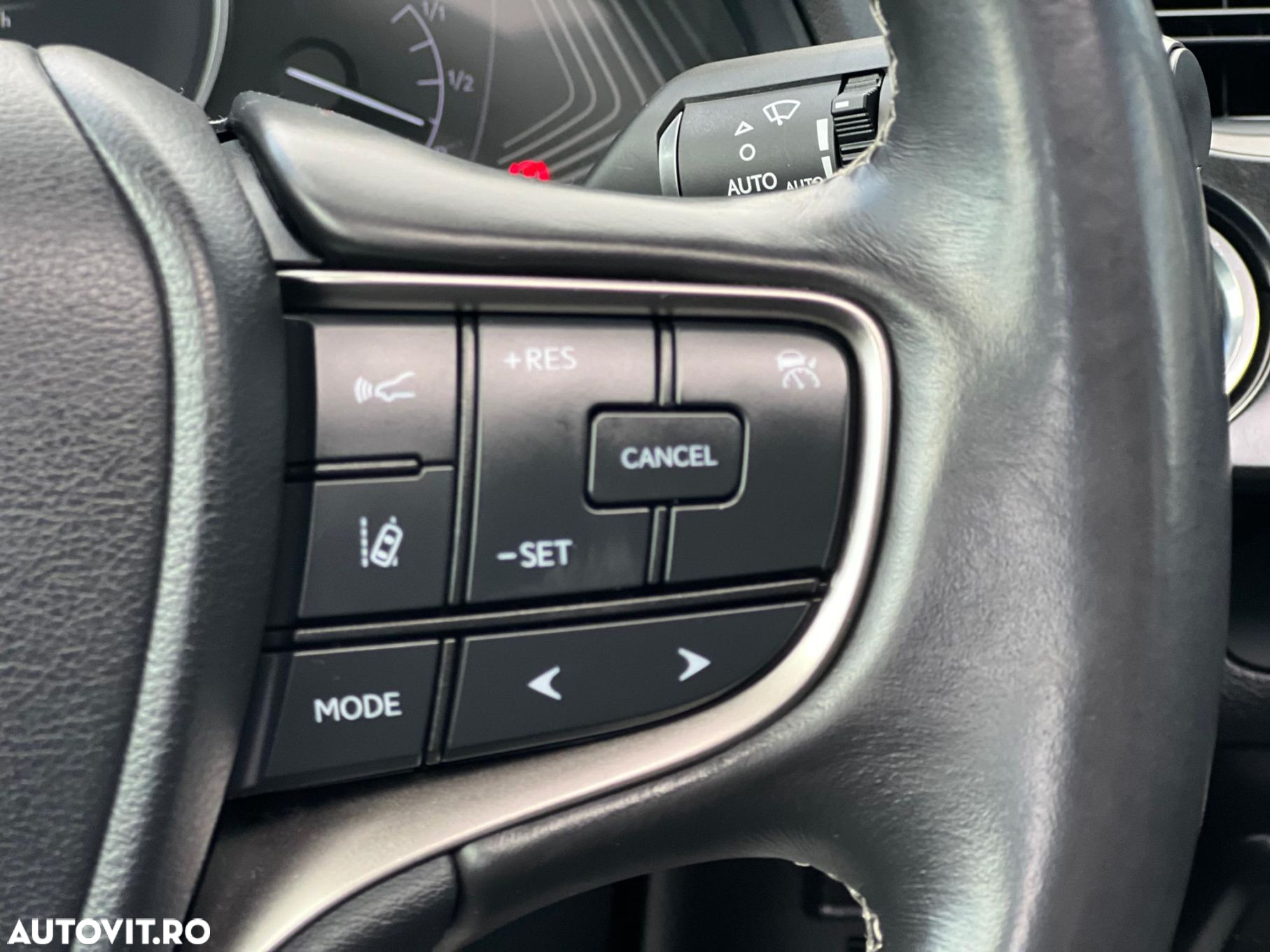 Lexus UX 250h Executive Line - 21