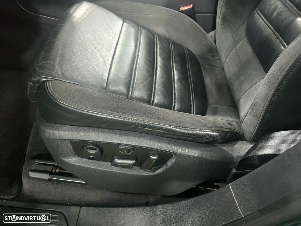 VW Touareg 3.0 V6 TDI Blue Motion DPF Auto Exclusive - 14