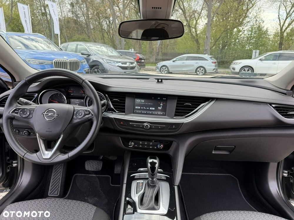 Opel Insignia - 16