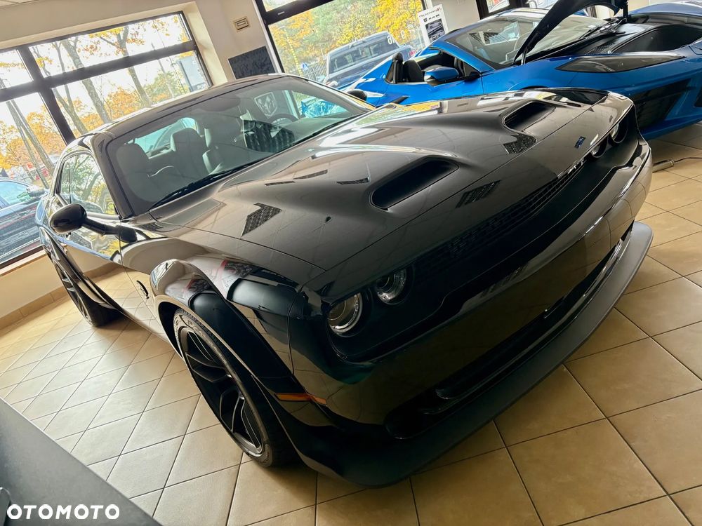 Dodge Challenger 6.2 Hellcat Widebody - 1