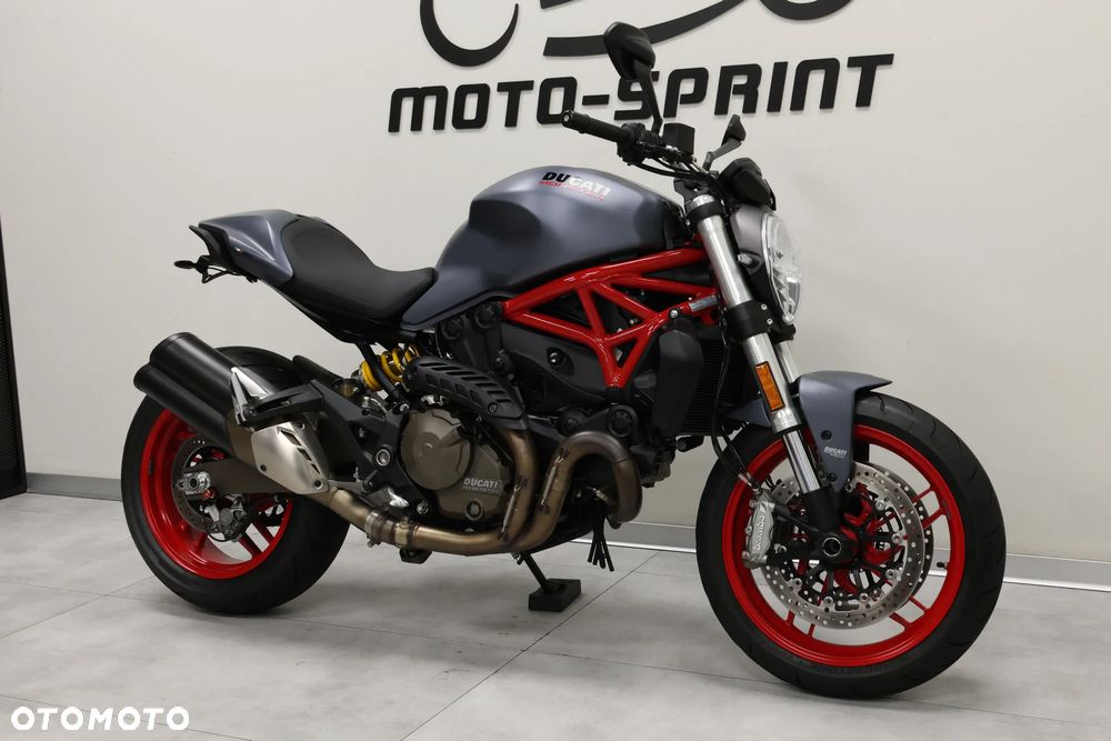 Ducati Monster - 4