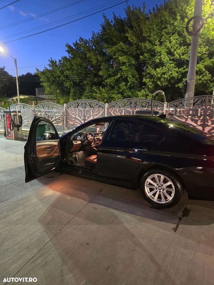 BMW Seria 5 525d xDrive Aut. Modern Line - 1