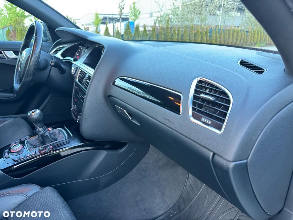 Audi A4 Avant 2.0 TDI - 17