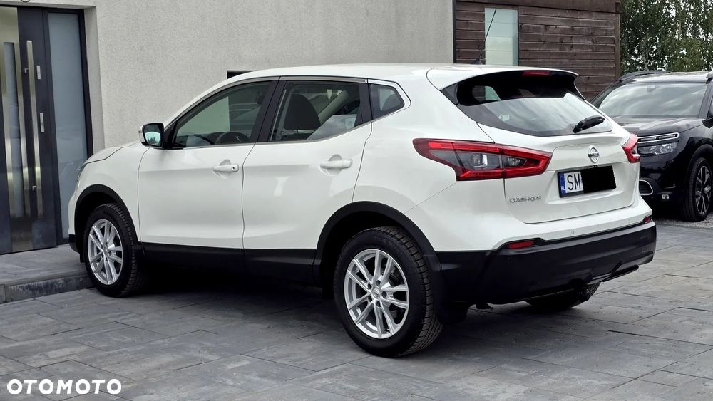 Nissan Qashqai 1.2 DIG-T N-Connecta - 10