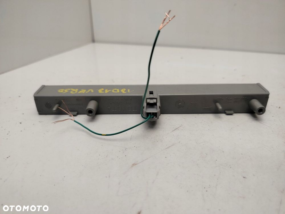 toyota verso lift 13r- trzecie światło stop stopu 81570-05100 - 4