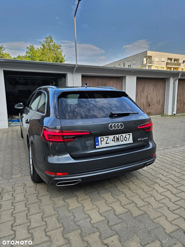 Audi A4 Avant 40 g-tron S tronic - 26