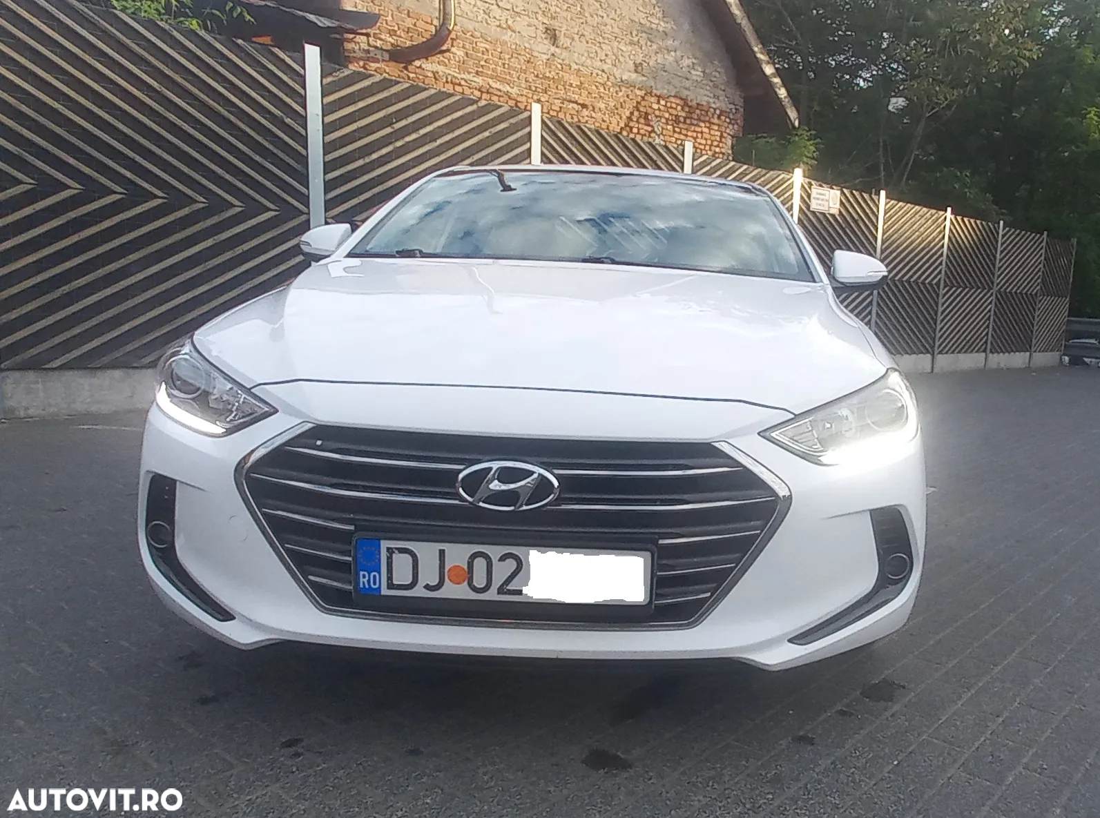 Hyundai Elantra 1.6 MPi Highway - 3
