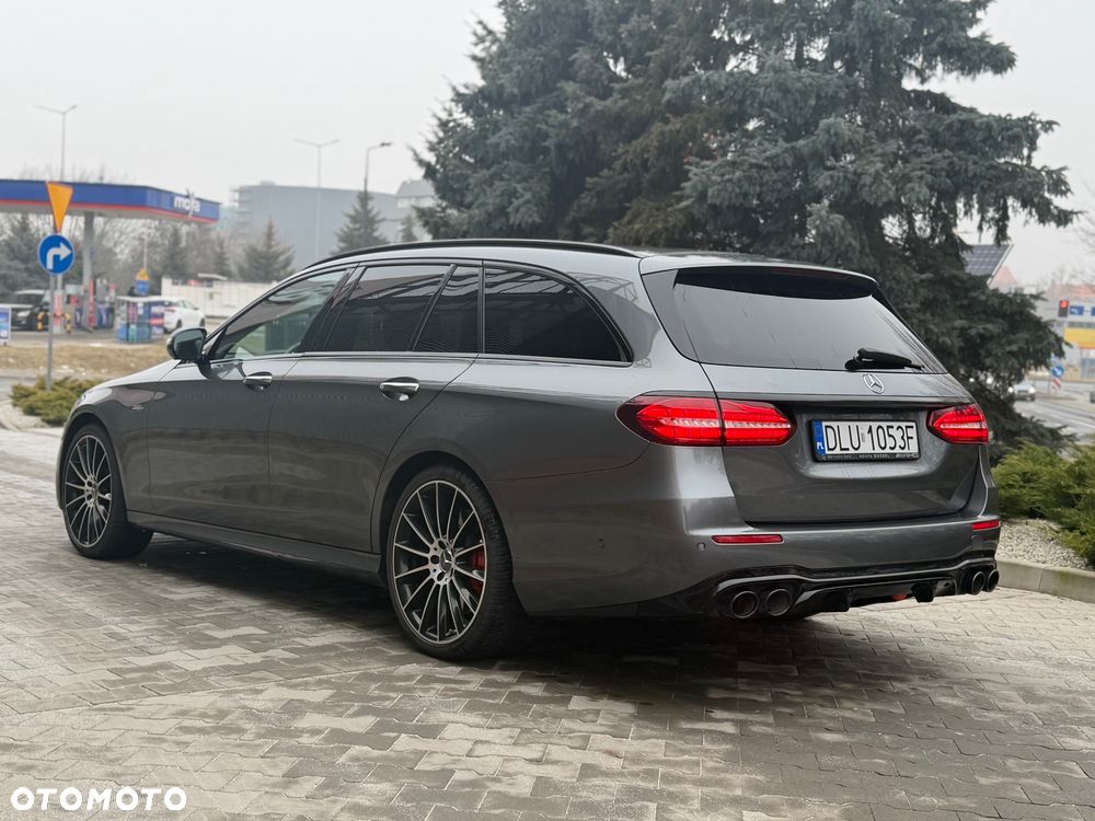 Mercedes-Benz Klasa E AMG 53 4Matic AMG Speedshift 9G-TCT - 4
