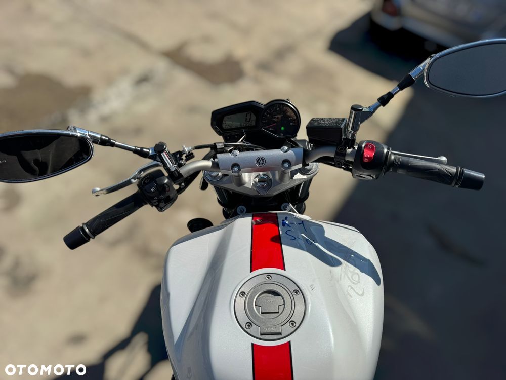 Yamaha FZ6 - 21