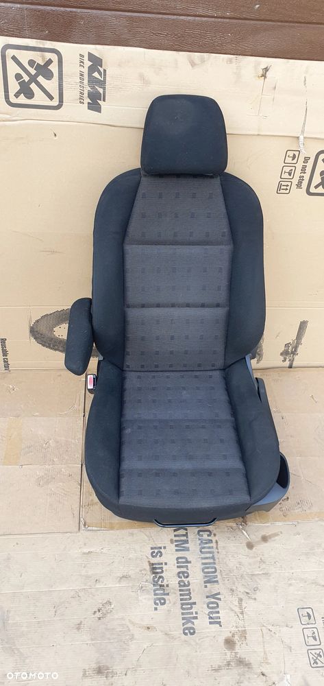 Fotel kierowcy lewy przód przedni Peugeot 307 SW - 8
