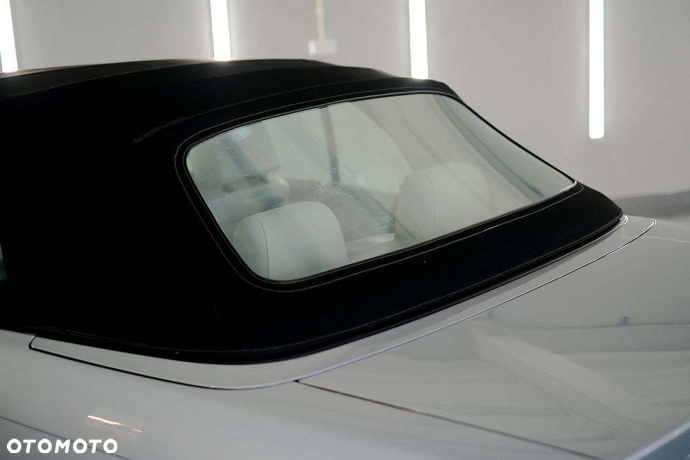 BMW Seria 3 323i - 16