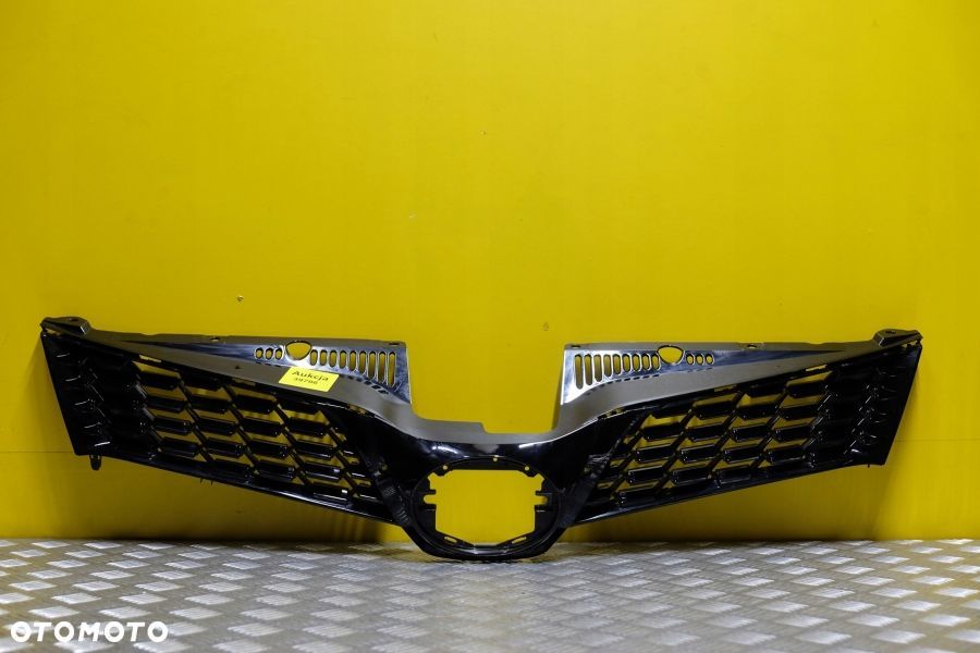 TOYOTA SIENNA 2018-2020 GRILL ATRAPA PRZÓD USA - 1