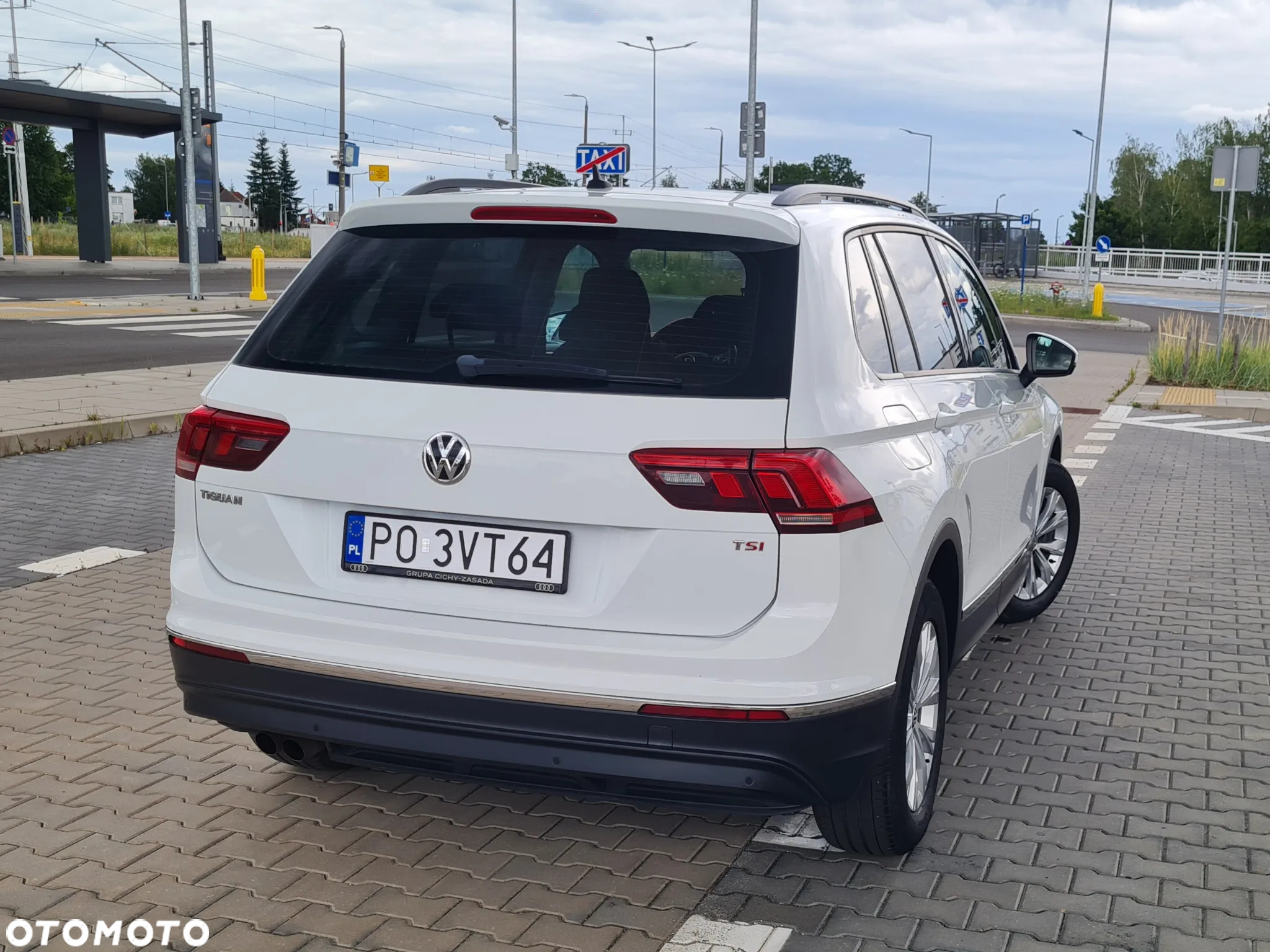 Volkswagen Tiguan - 5