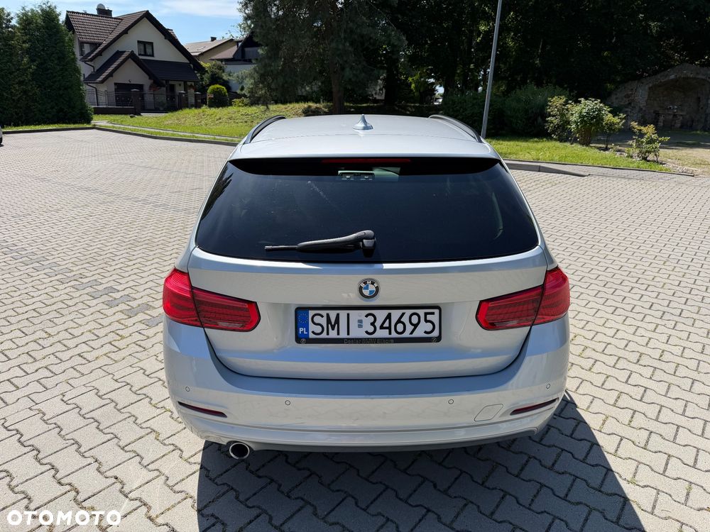 BMW Seria 3 318d Sport Line - 4