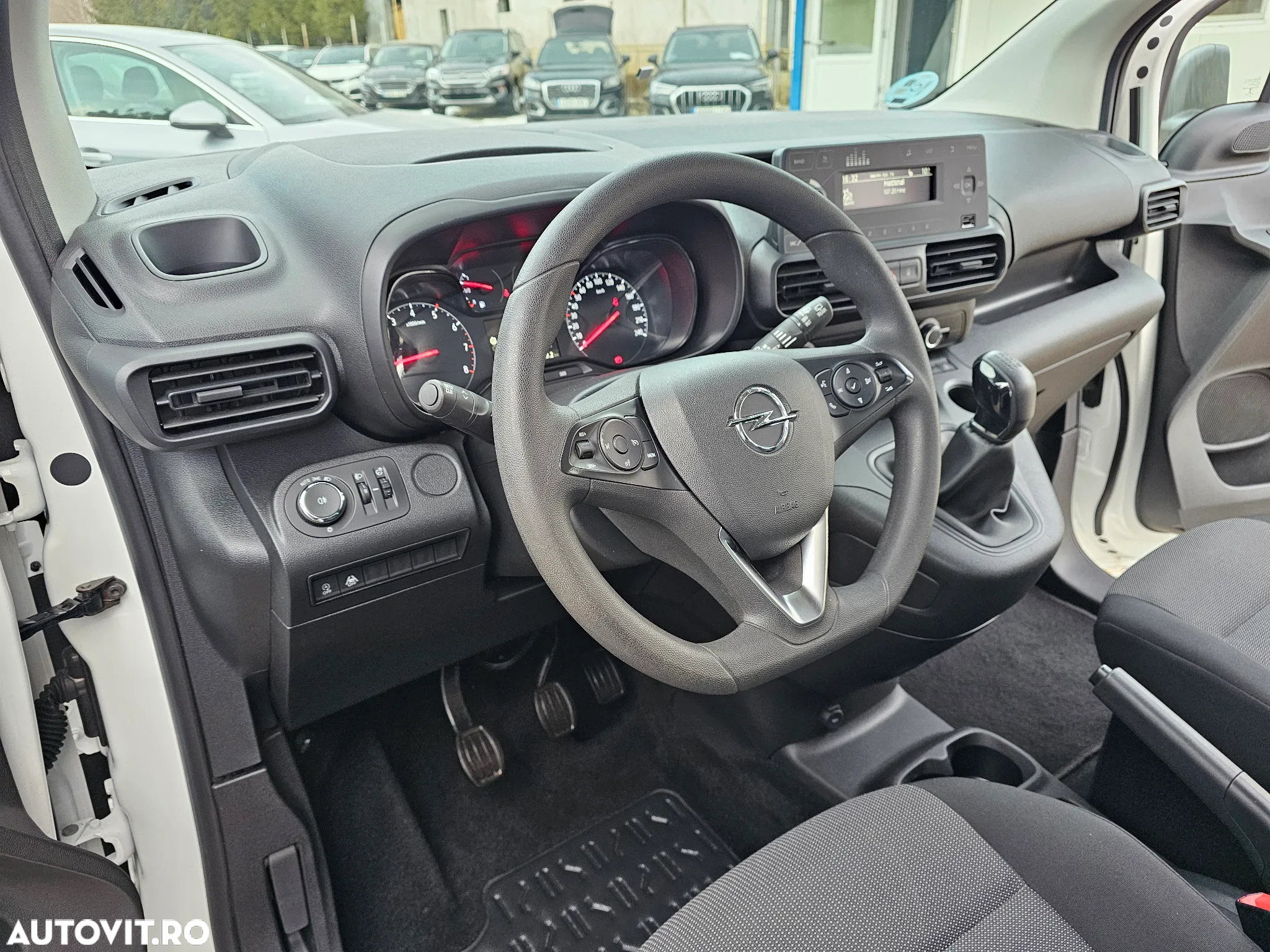 Opel Combo Life 1.5 D Start/Stop Edition - 21
