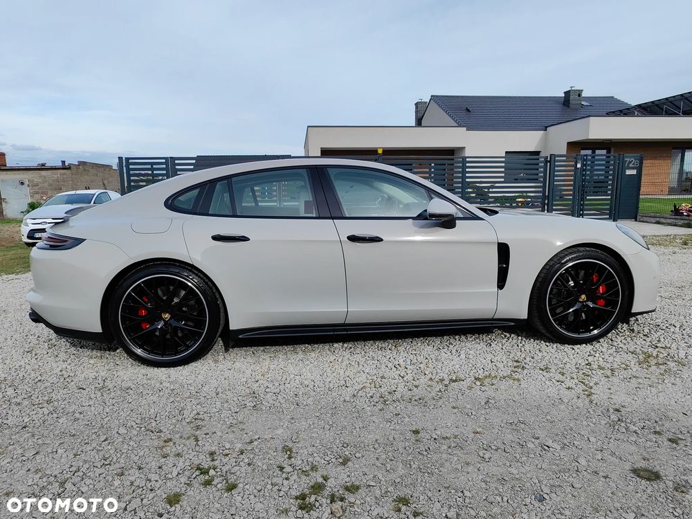 Porsche Panamera GTS - 2